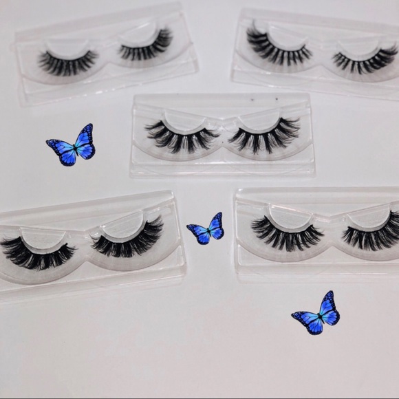 Lashes - Picture 5 of 11